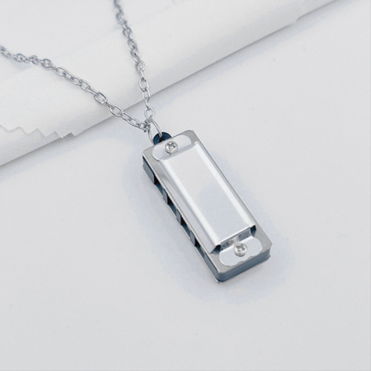 Collana con Mini Armonica ABXY - Musical Instruments Easy recensione e prezzo